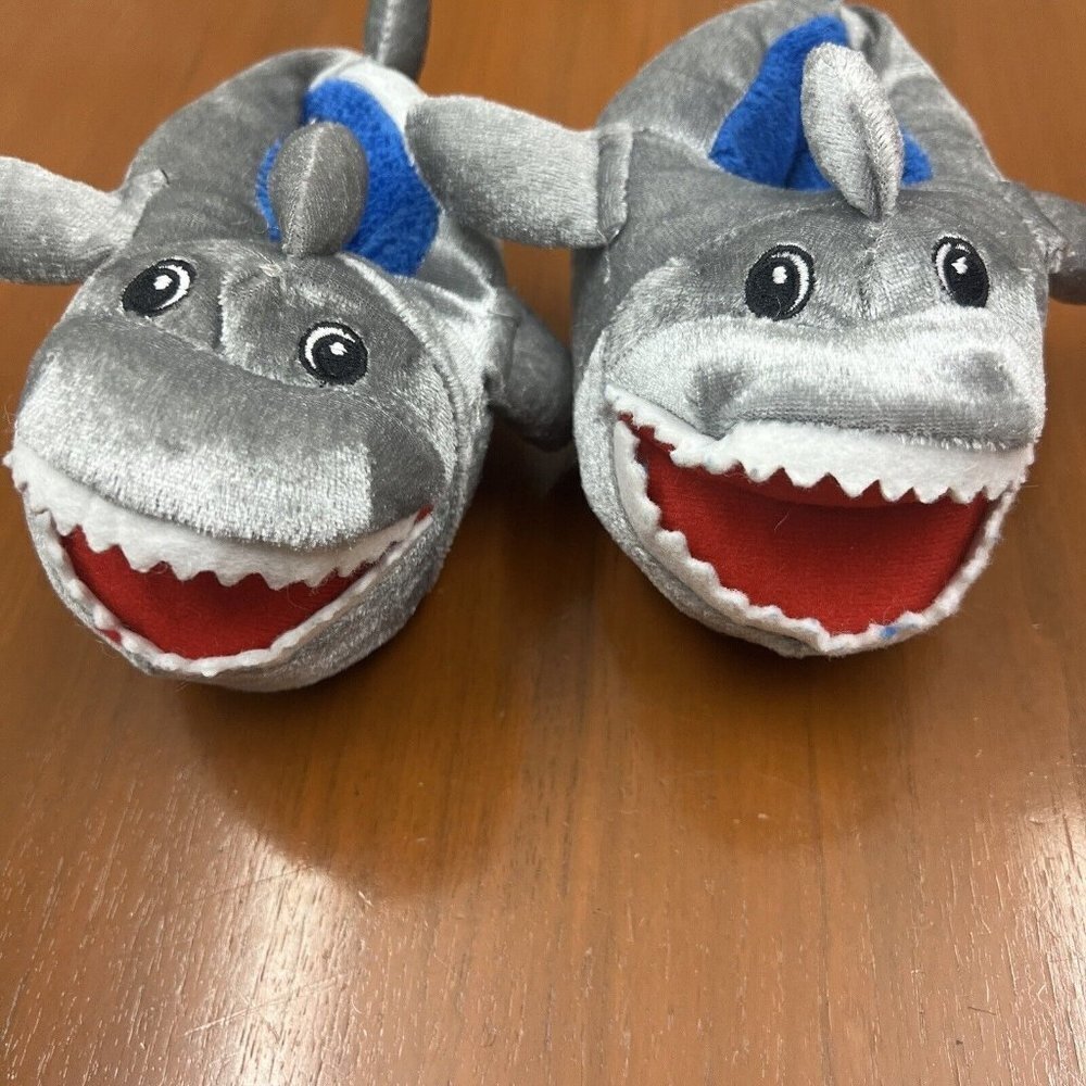 SHARK Build-A-Bear Boy Child's Slippers XXS Size 7-8  BAB